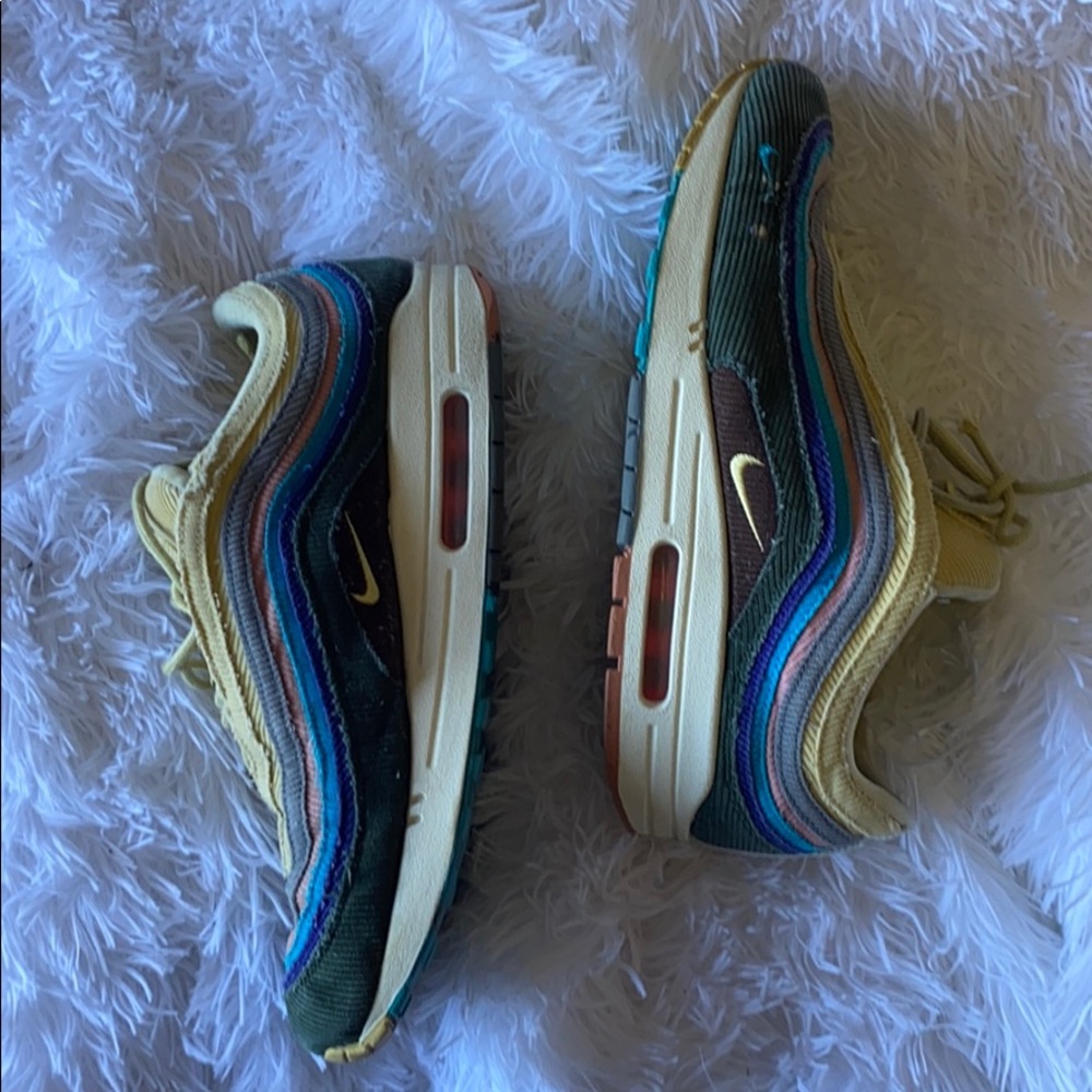Sean wortherspoon air max